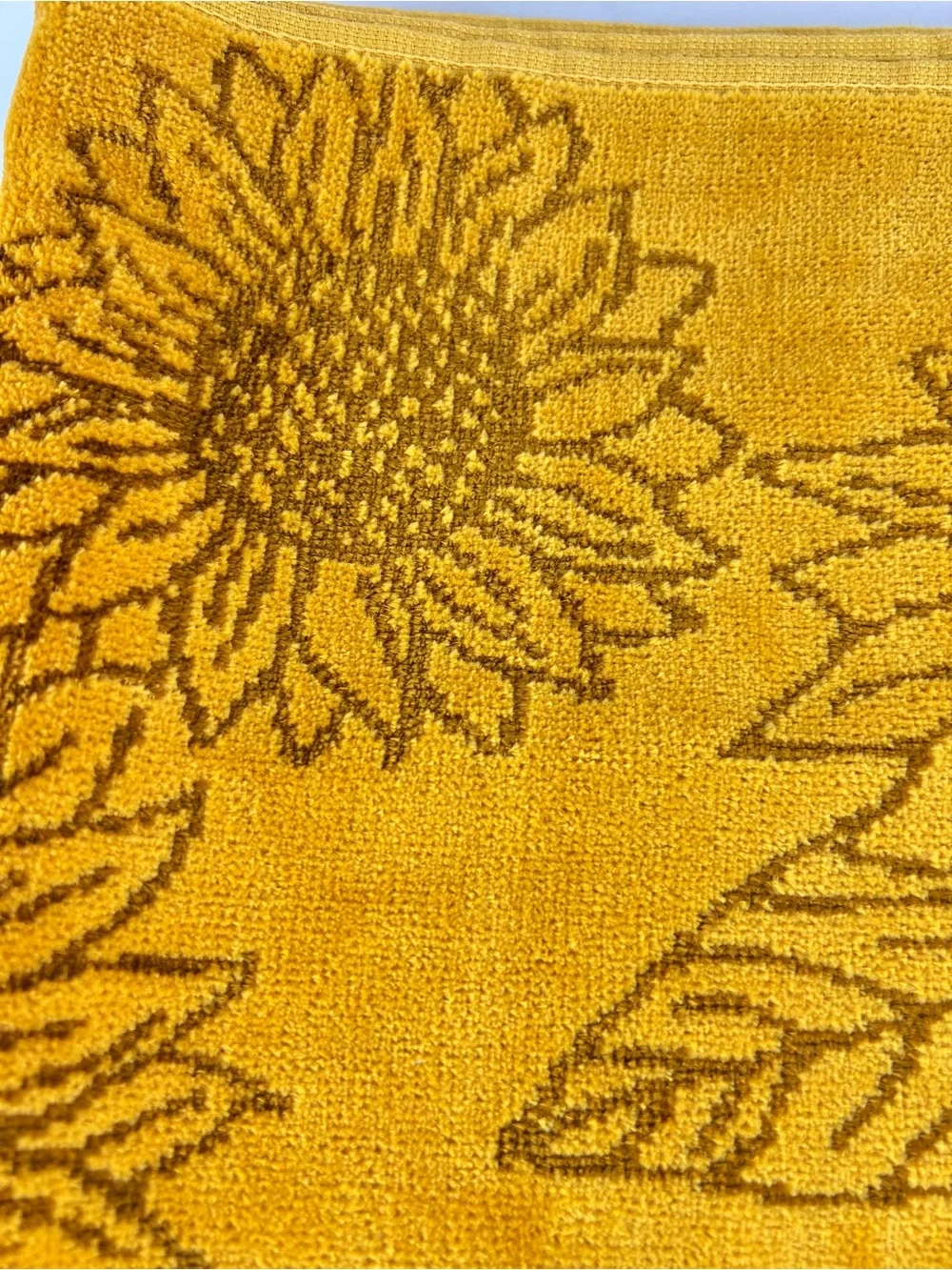 Truly Lou Bath Towels FALL Sunflowers Gold Brown Soft Velour Cotton 2 Pc NEW